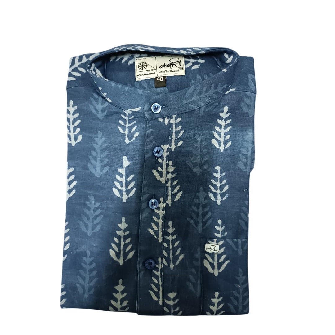 इंडिगो प्रिंट लॉन्ग कुर्ता