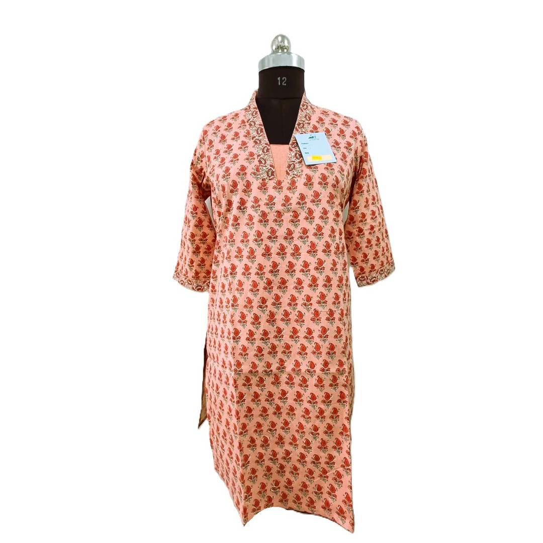 स्क्रीन प्रिंट महिला लॉन्ग कुर्ता