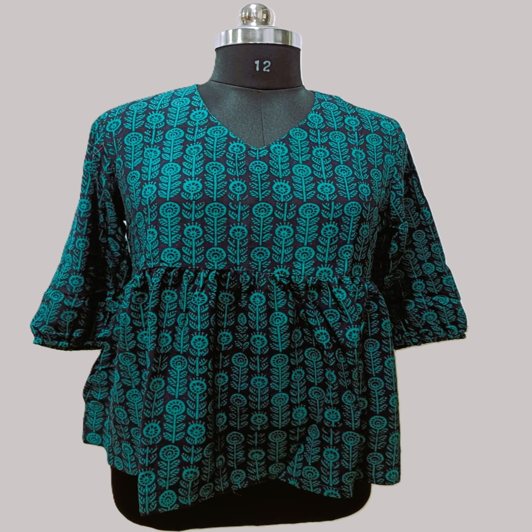 बाघ प्रिंट महिला फ्रॉक टॉप